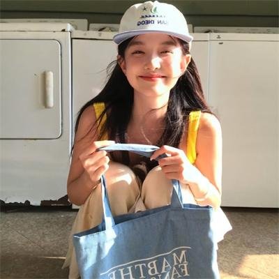 英雄王，为了穷尽武道而转生～而后成为世界最强见习骑士♀～